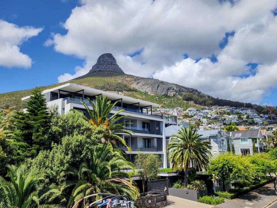 1 Bedroom Property for Sale in Sea Point Western Cape